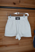 White Lulu Mac Shorts - Liv & Mama’s